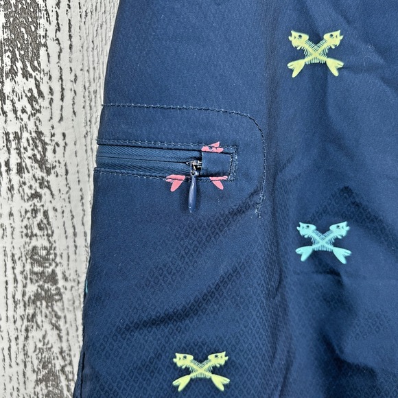 Vineyard Vines Board Shorts Men's Sz 32 Navy Blue All Over Print Fish Bones Swim - Picture 7 of 7